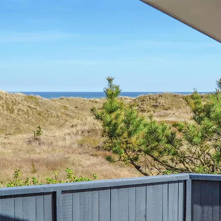בית נופש Gorgeous Home In Saeby With Sauna *